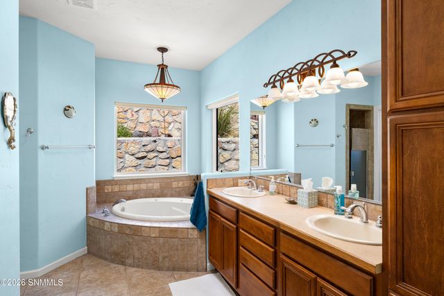 3803 Grand Teton Way, Las Cruces, NM 88011