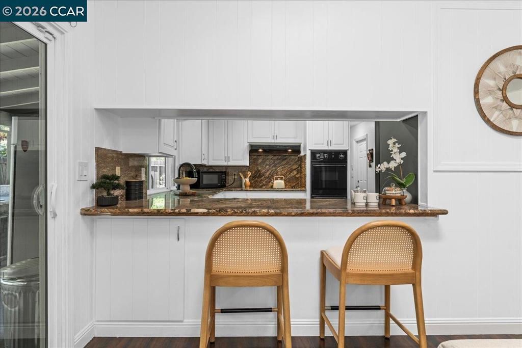 Image 16 of property listing at 8920 Barrhill Way, Fair Oaks, CA 95628