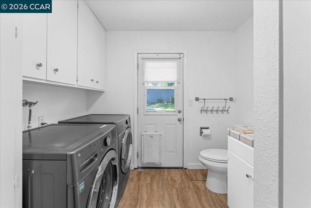 Image 27 of property listing at 8920 Barrhill Way, Fair Oaks, CA 95628