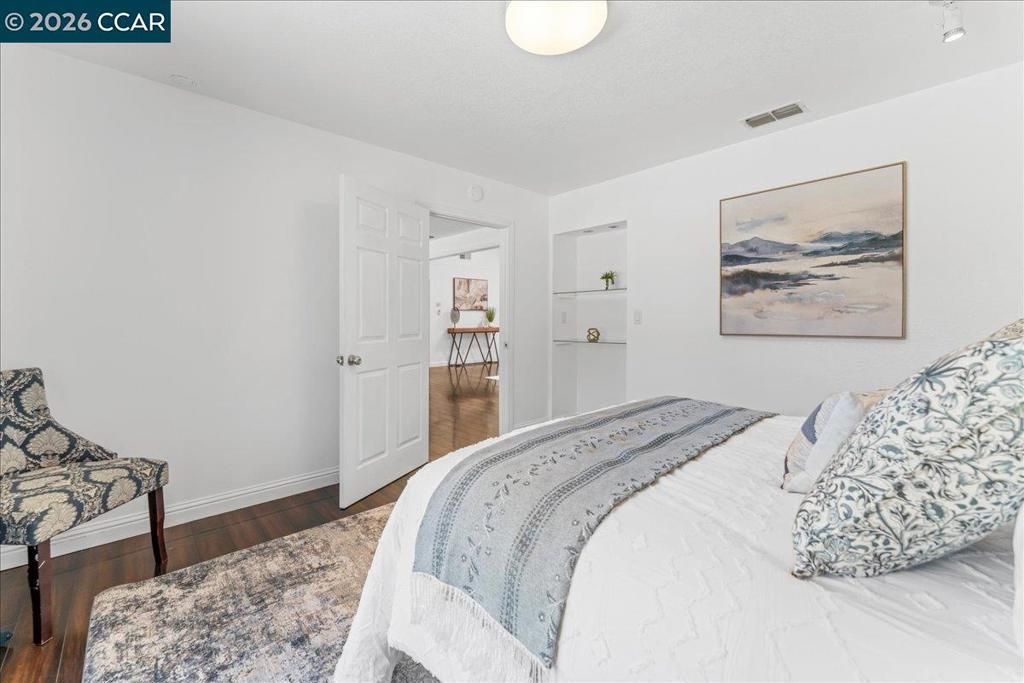 Image 30 of property listing at 8920 Barrhill Way, Fair Oaks, CA 95628