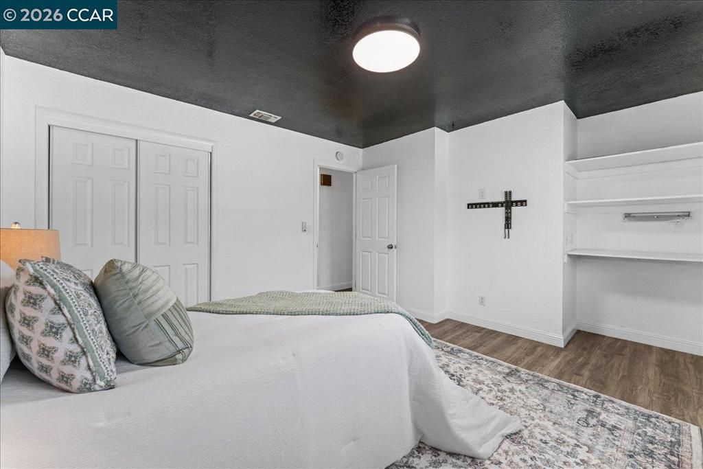 Image 37 of property listing at 8920 Barrhill Way, Fair Oaks, CA 95628