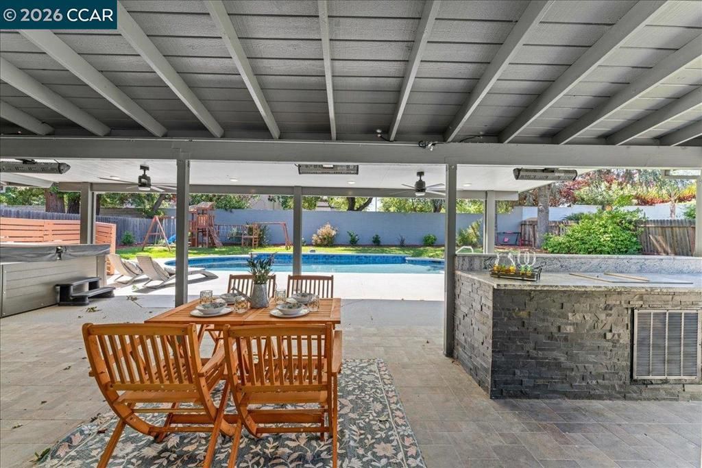 Image 44 of property listing at 8920 Barrhill Way, Fair Oaks, CA 95628