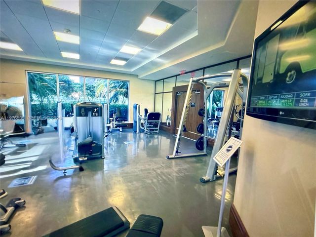 1060 Brickell Ave 3205, Miami, FL 33131