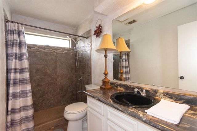 1810 Hermitage DR, Round Rock, TX 78681