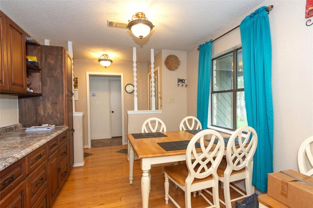 1810 Hermitage DR, Round Rock, TX 78681