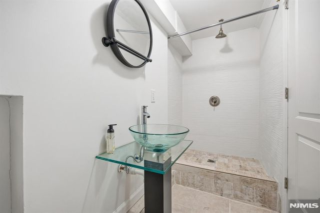 364 Clinton Avenue, Tenafly, NJ 07670