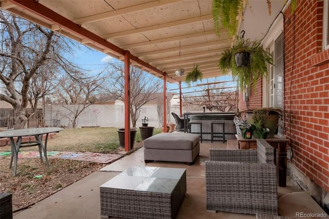 8720 Faraday Street, Denver, CO 80229