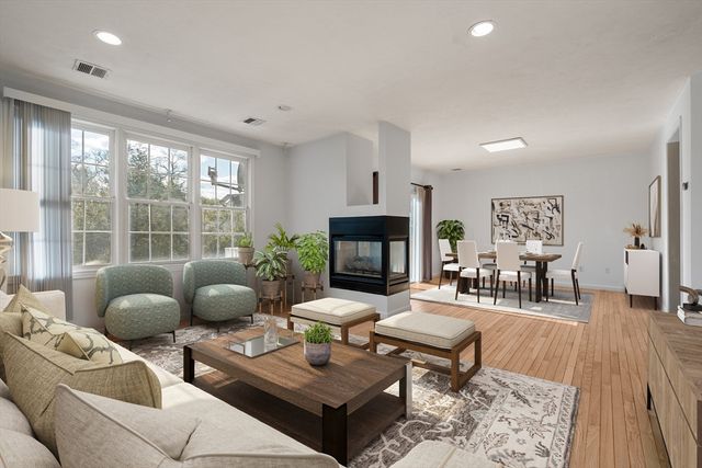 19 Dunstan St 19, Newton, MA 02465