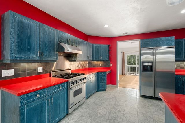 19 Dunstan St 19, Newton, MA 02465