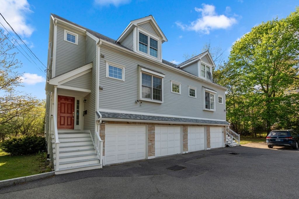 19 Dunstan St 19, Newton, MA 02465