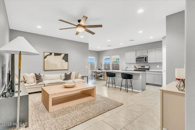 3483 N Kellen Canyon Court, Tucson, AZ 85745