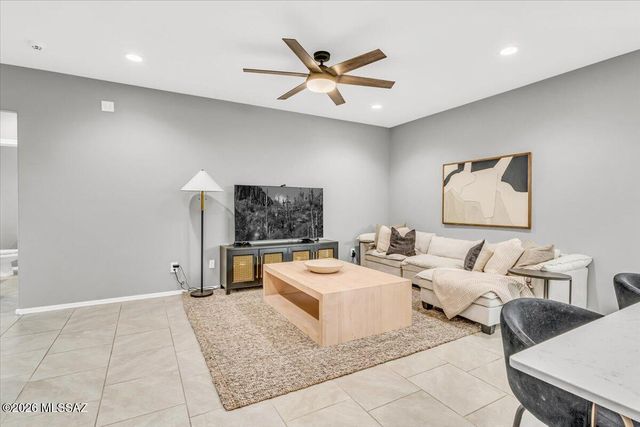 3483 N Kellen Canyon Court, Tucson, AZ 85745