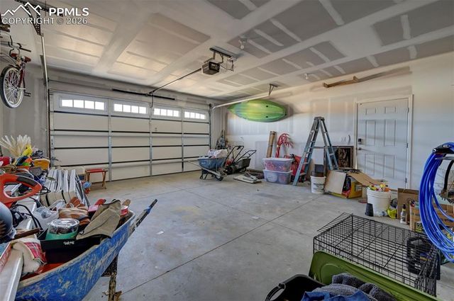 40 E Lyons Drive, Pueblo, CO 81007