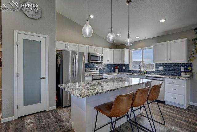 40 E Lyons Drive, Pueblo, CO 81007