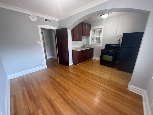 5103 W 21st Street 10, Cicero, IL 60804