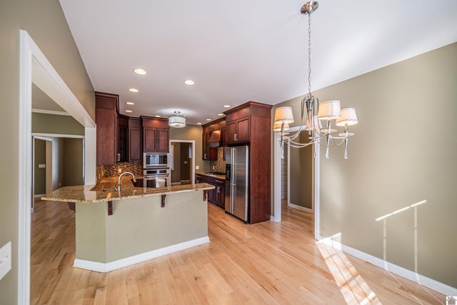 158 Edison Dr., Calvert City, KY 42029