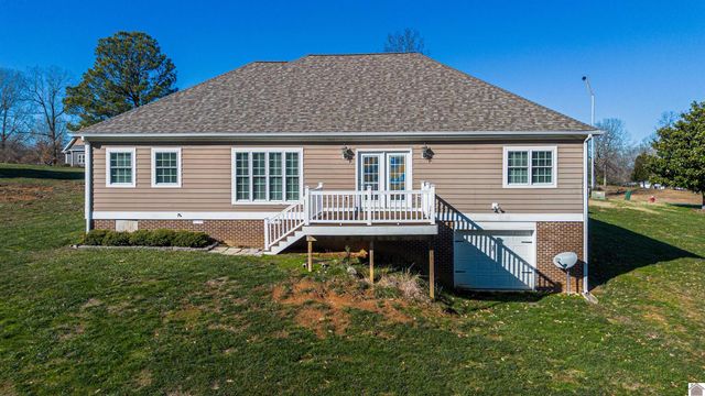 158 Edison Dr., Calvert City, KY 42029