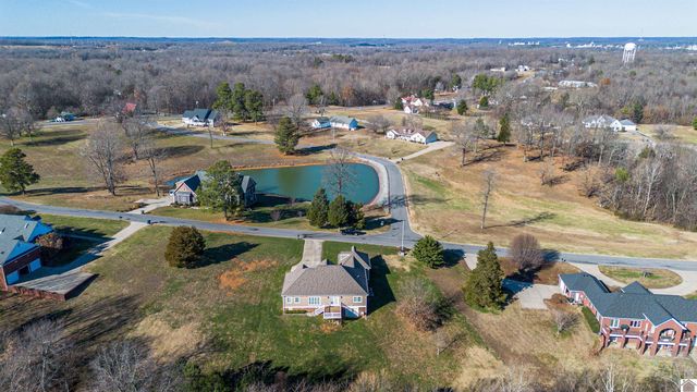 158 Edison Dr., Calvert City, KY 42029