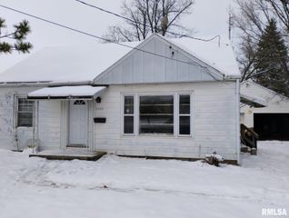 3203 N WISCONSIN Avenue, Peoria, IL 61603