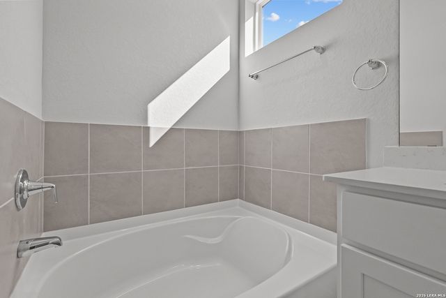 8635 RUCKER POND TRAIL, San Antonio, TX 78252