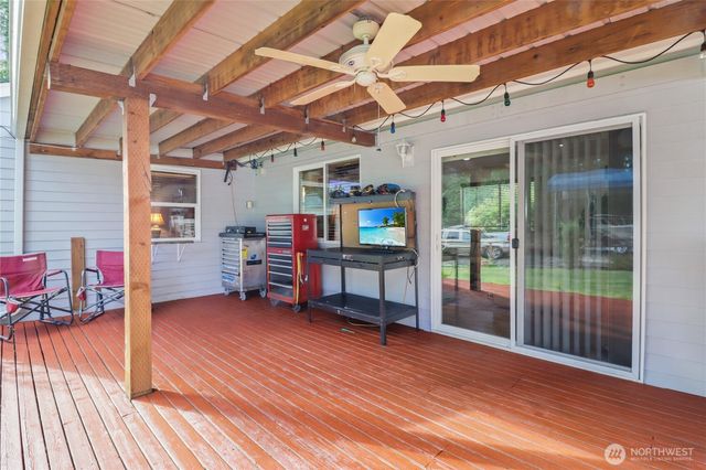 290 E Budd Drive, Shelton, WA 98584