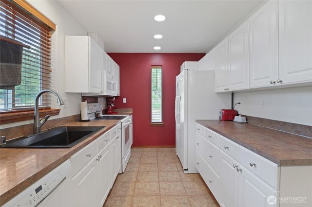 290 E Budd Drive, Shelton, WA 98584