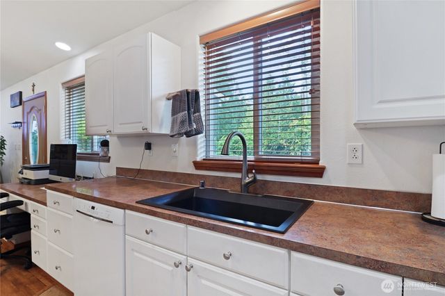 290 E Budd Drive, Shelton, WA 98584