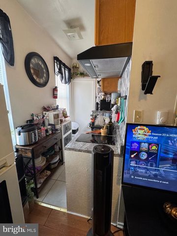 608 SNYDER AVE, Philadelphia, PA 19148