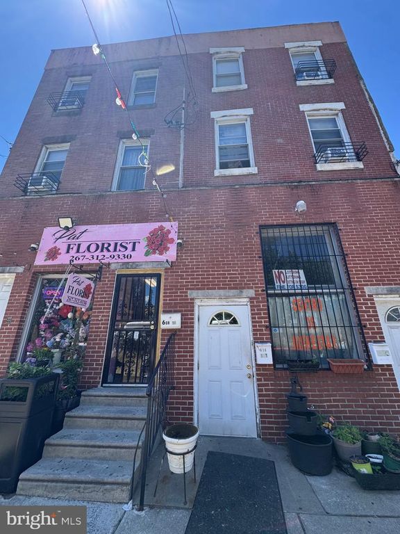 608 SNYDER AVE, Philadelphia, PA 19148