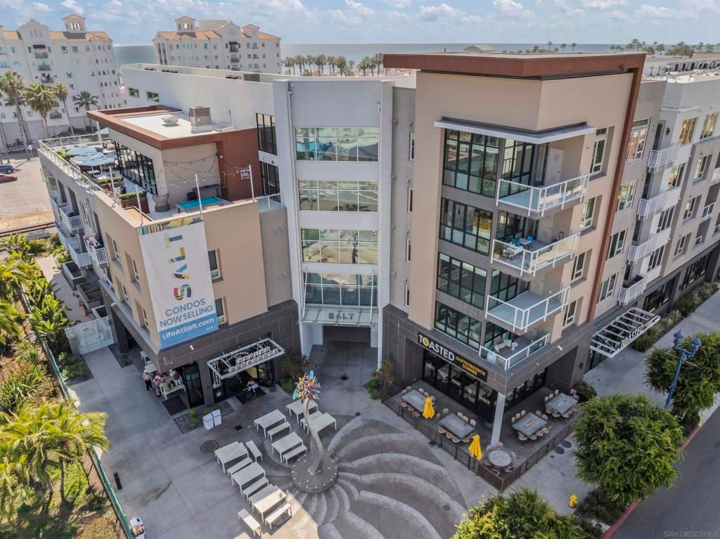 Image 2 of property listing at 355 N Cleveland Street, Oceanside, CA 92056