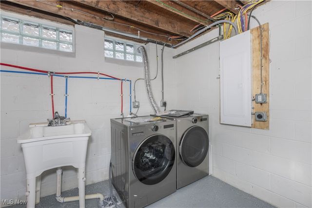 5679 Wilson Mills Road, Highland Heights, OH 44143