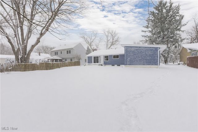 5679 Wilson Mills Road, Highland Heights, OH 44143