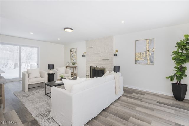 5679 Wilson Mills Road, Highland Heights, OH 44143