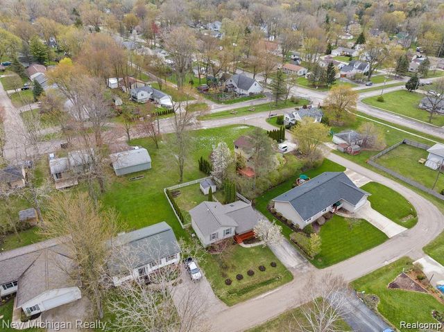 152 Schram Court, Orion Charter Township, MI 48362