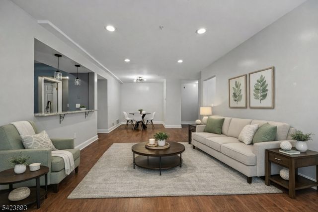 3108 Schindler Ln, Wayne Twp., NJ 07470