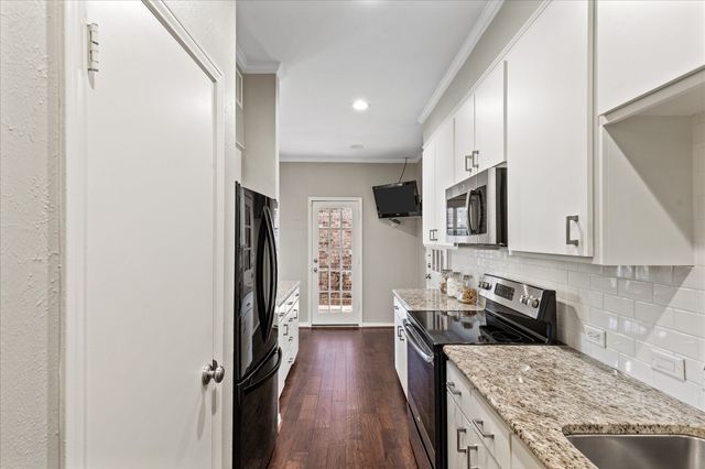 4403 Bellaire Drive S 224S, Fort Worth, TX 76109