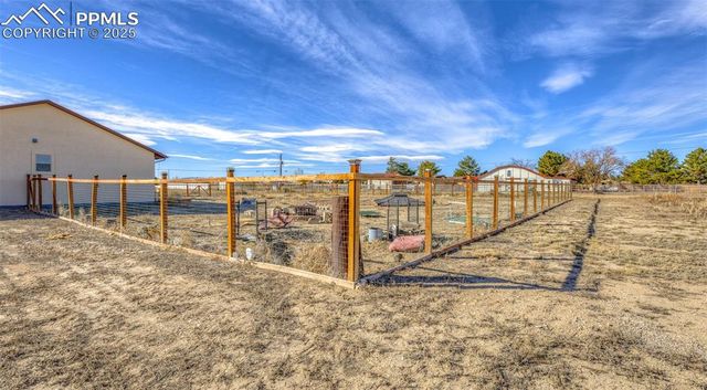 1317 N Vermillion Court, Pueblo, CO 81007