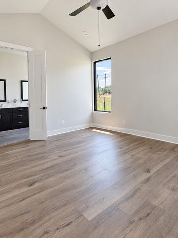 711 N Paleface Ranch RD 5, Spicewood, TX 78669