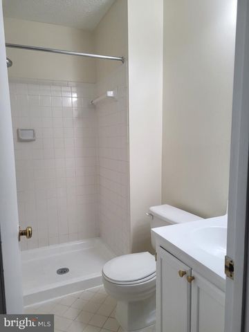 7238 S ORA CT, Greenbelt, MD 20770