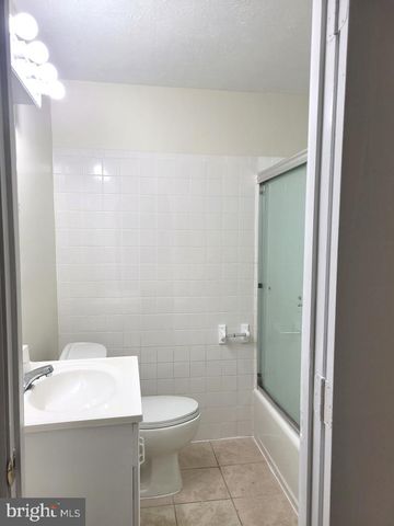 7238 S ORA CT, Greenbelt, MD 20770