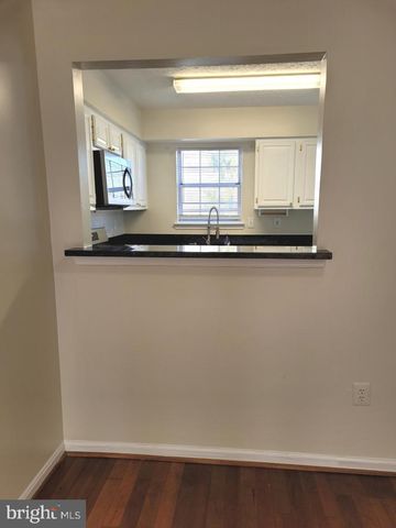 7238 S ORA CT, Greenbelt, MD 20770