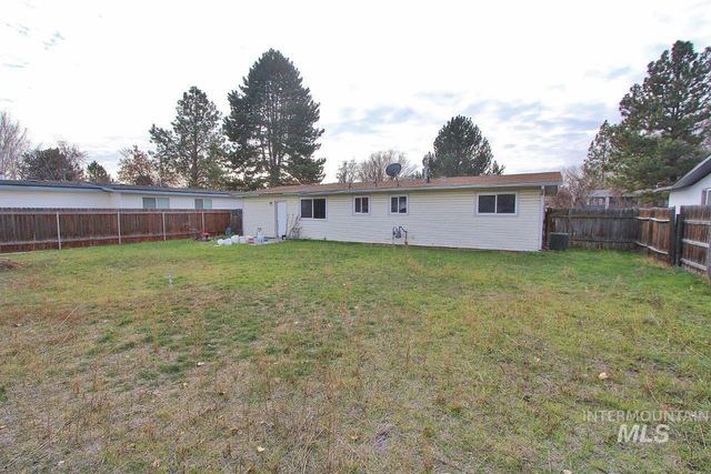 924 S 20th, Nampa, ID 83686