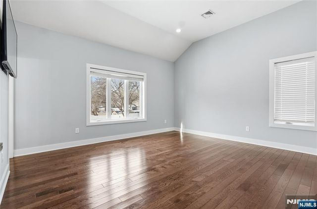 2 Linden Avenue, Lincoln Park Borough, NJ 07035