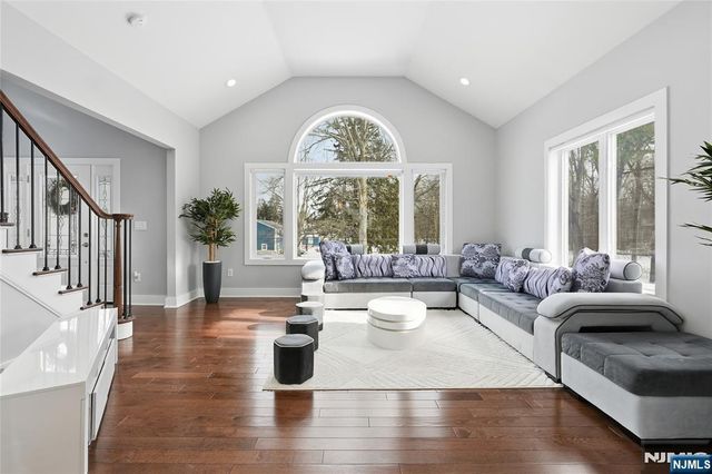 2 Linden Avenue, Lincoln Park Borough, NJ 07035