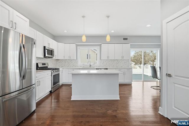 2 Linden Avenue, Lincoln Park Borough, NJ 07035