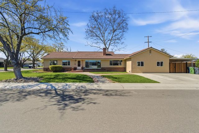 1465 Franklin Ave, Tracy, CA 95376