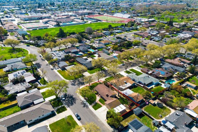 1465 Franklin Ave, Tracy, CA 95376