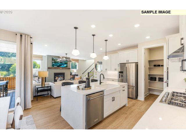 15926 Sw BLUEWATER Ter, Tigard, OR 97224