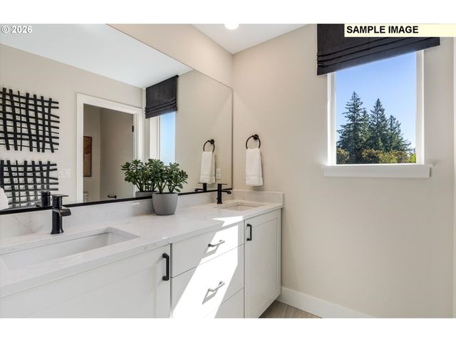 15926 Sw BLUEWATER Ter, Tigard, OR 97224