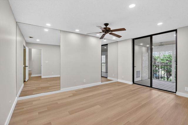 7818 La Mirada Drive 7818, Boca Raton, FL 33433